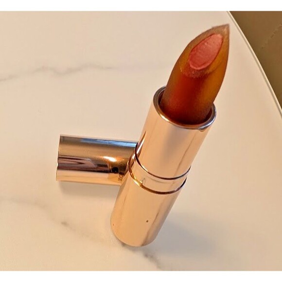 Discontinued JOSIE MARAN Argan Love Your Lips Hydrating Lipstick SPIRITED RED - Picture 5 of 6